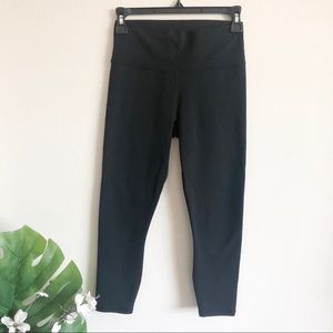 SOLD💕 Fabletics POWERHOLD Cropped Leggings